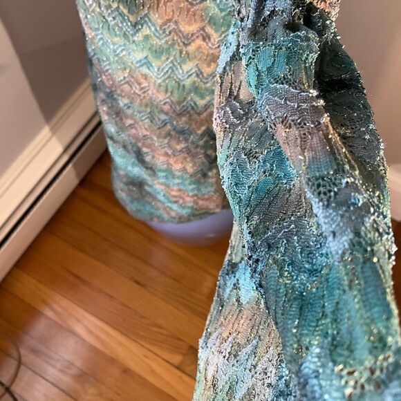 Joyce Dress, Size M, Sparkle Lace Overlay Mini, Statement Sleeves. Lana del Rey - Picture 10 of 14